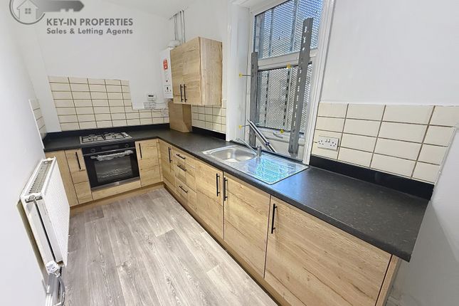 17, Sefton Terrace, HALIFAX photo 5