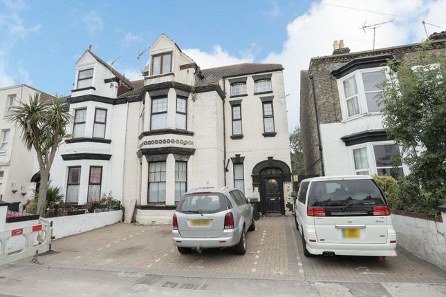 Thumbnail Flat for sale in Godwin Road, Cliftonville