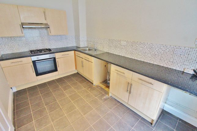 112b, North End Avenue, Portsmouth photo 3