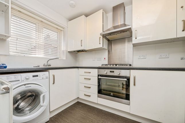 20, Ubique Avenue, Stratford-upon-Avon photo 2