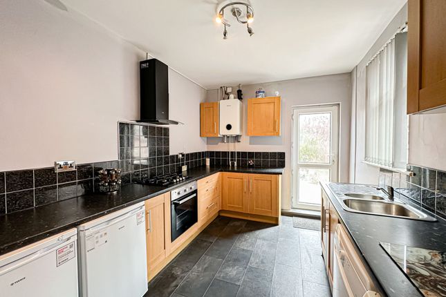 15 Bidston Avenue, Birkenhead photo 2