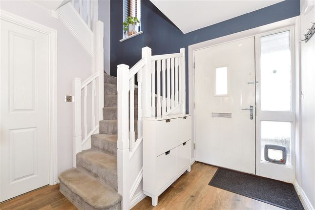 Hawley Drive Leybourne, West Malling photo 5