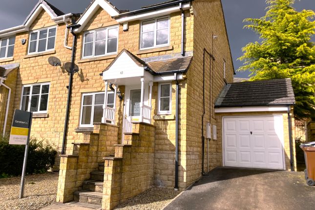 Semi-detached house to rent in Wyvern Avenue, Huddersfield, West Yorkshire