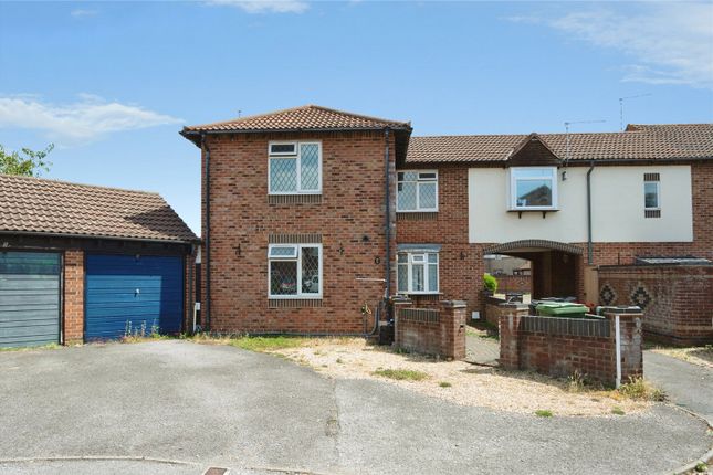 4-bed terraced on 6, Burcote Drive, Hampshire, £350,000