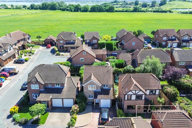 11, Mountnessing, Hadleigh photo 2