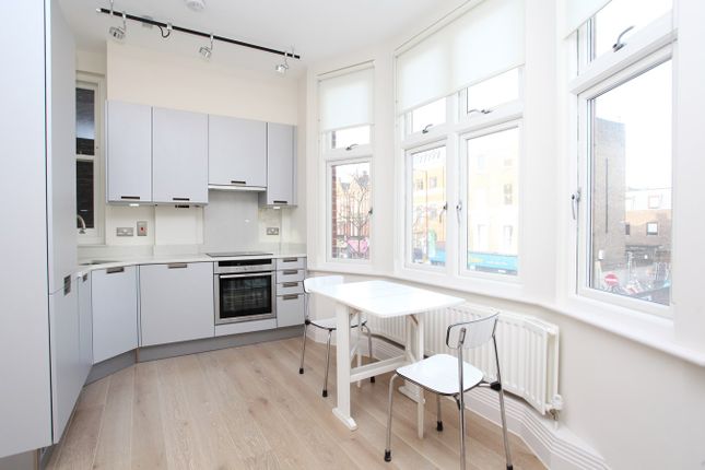 Flat for sale in King Street, Stamford Brook, Hammersmith