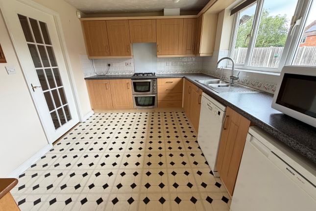 6, Sandleford Drive, Bedford photo 5