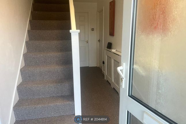 Detached house to rent in Barrowby Road, Grantham