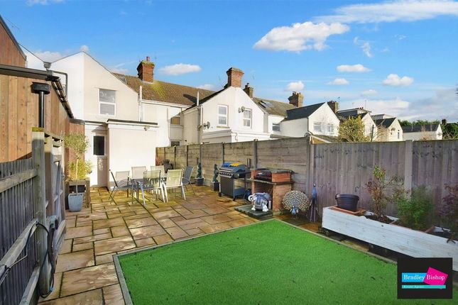 Terraced house for sale in Curtis Road, Willesborough, Ashford, Kent