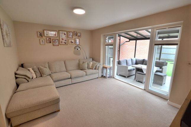 45 Mill Hill Wood Way, Ibstock photo 4