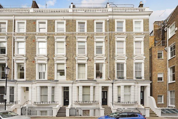 Flat to rent in 14 Campden Hill Gardens, London