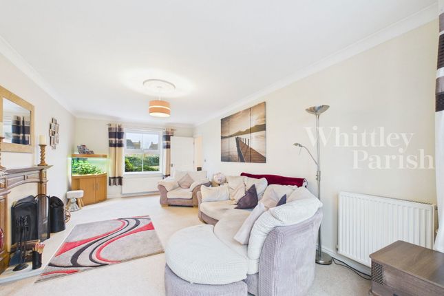 67, Field Acre Way, Norwich photo 3