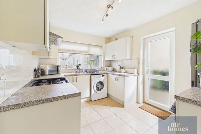 20, Cae Newydd Close, Cardiff photo 4
