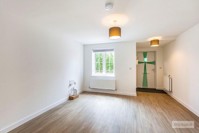 39, Woodpecker Drive, Rothwell photo 4