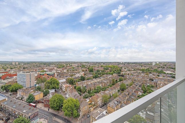 Flat 71, 151, Stockwell Road, London photo 3