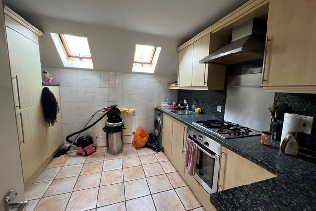 Flat for sale in Hornchurch Road, Hornchurch