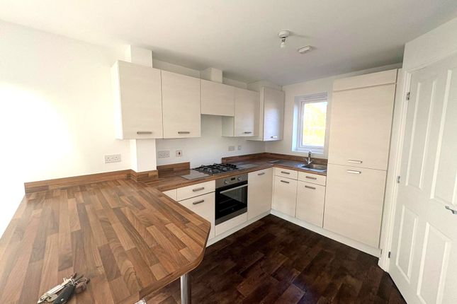 30, Pickernell Road, Tidworth photo 5