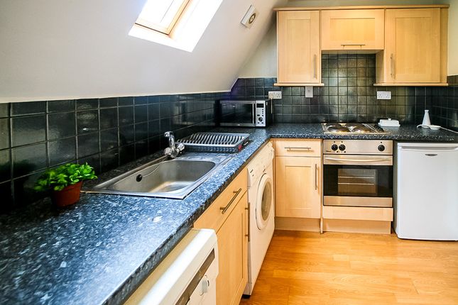 Terraced house to rent in Cliff Road - Design House, Leeds