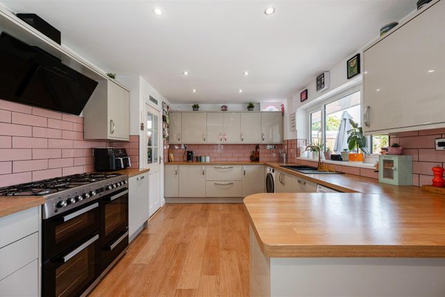88A, Sunderton Lane, Clanfield photo 4