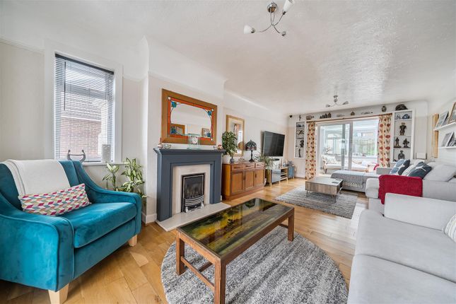 32, Pentland Rise, Fareham photo 2
