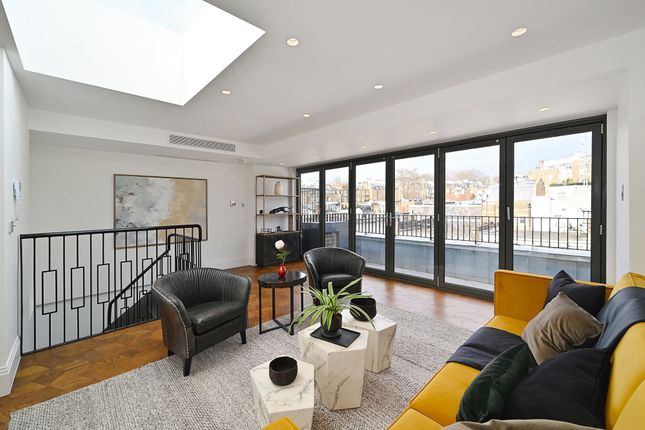 Thumbnail Flat to rent in Cheval Place, Knightsbridge