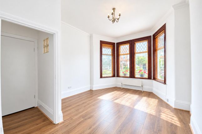 51, Osborne Road, Palmers Green photo 2