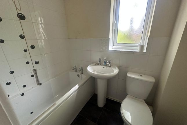 55, Mill Close, WISBECH photo 5