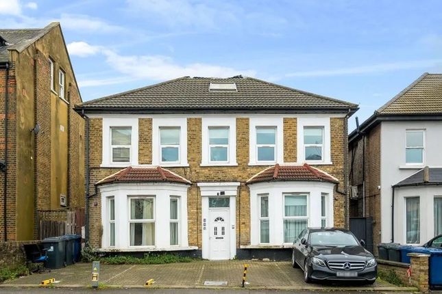 2-bed flat on 30 Drayton Green Road, London, £575,000