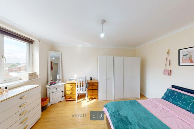 Flat 3, 153A, High Street, Ilford photo 5