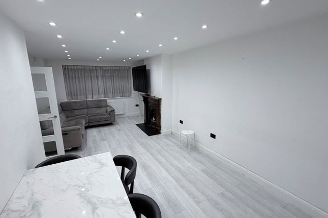 Harrow, London photo 3