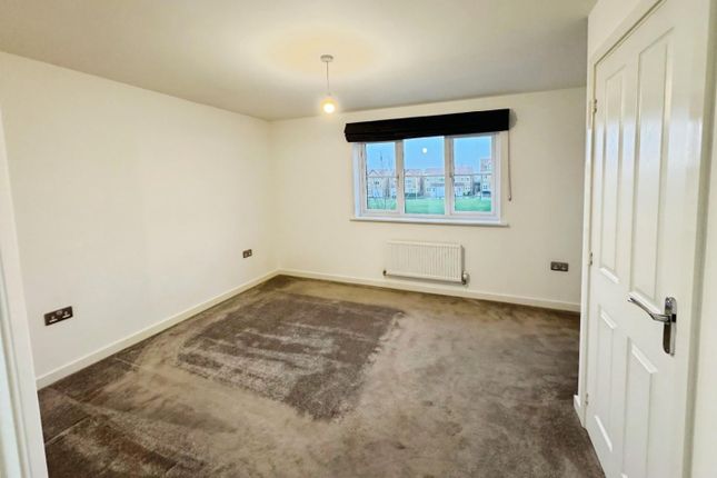 15, Raisbeck Close, Carlisle photo 2