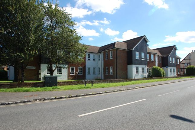 Flat for sale in 13 Home Farm Court, Narcot Lane, Chalfont St Giles