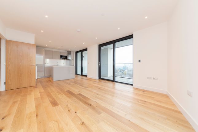 Flat to rent in Brick Kiln One, Station Road, London