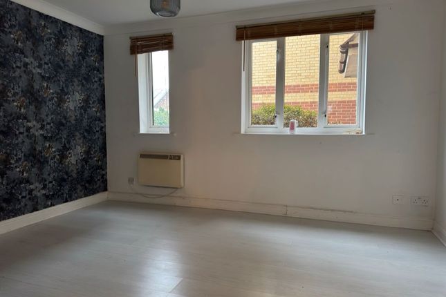 Grove Road, Romford photo 5