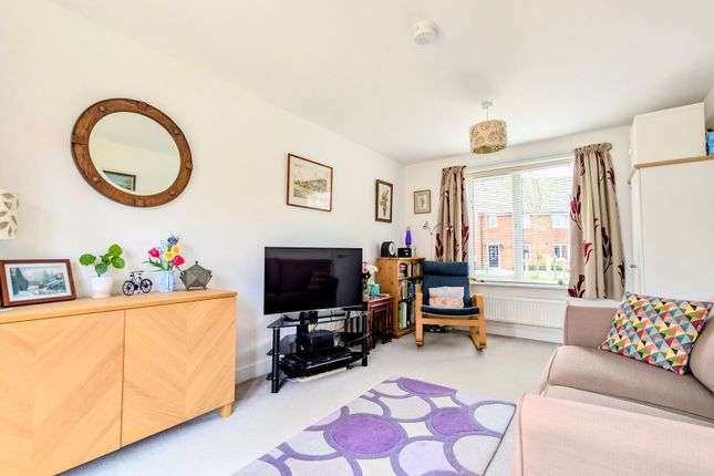 19 Flowe Drive, Wantage photo 3