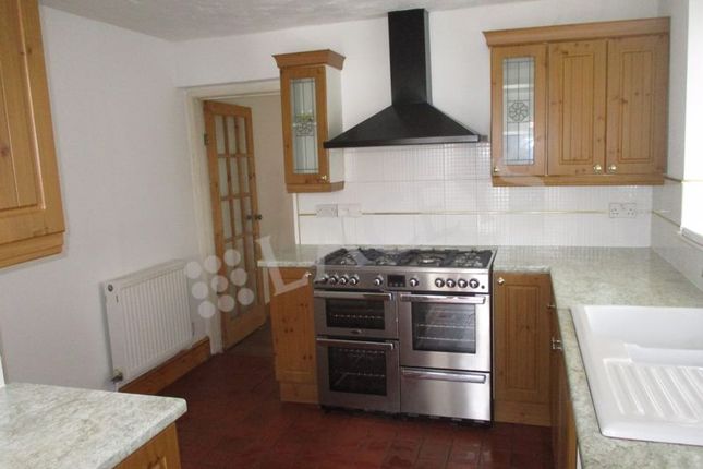 Terraced house to rent in St. Michaels Avenue, Yeovil