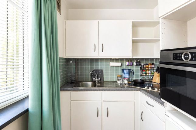 Flat 12, Rothesay Court,, Harleyford Street, London photo 3