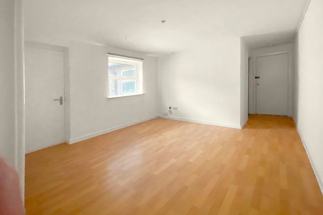 Flat 2, 23, Ely Road, Cardiff photo 3
