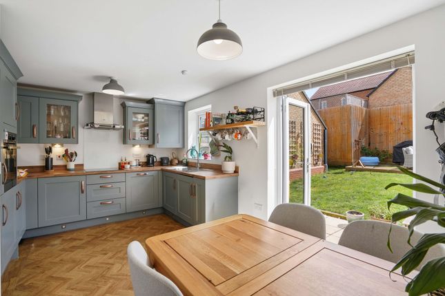 46a Heron Drive, Witney photo 4