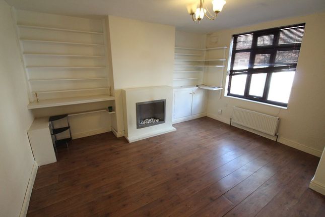 Semi-detached house to rent in Kennington Road, Nottingham