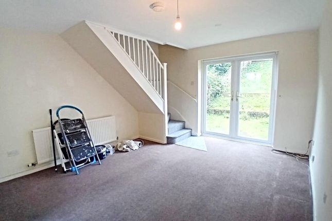 8, Clos Creyr, Llantwit Fardre photo 2