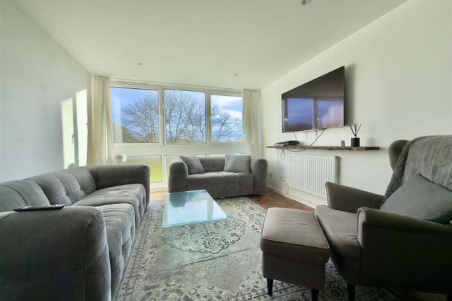 36, Hailey Place, Cranleigh photo 5