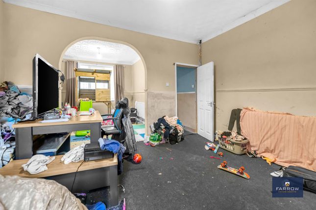 67, Gilbey Road, Grimsby photo 4