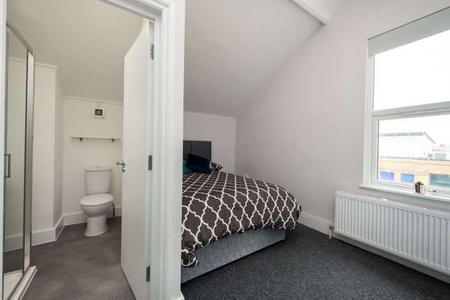 Room A, WIMBLEDON SW19, WIMBELDON photo 4
