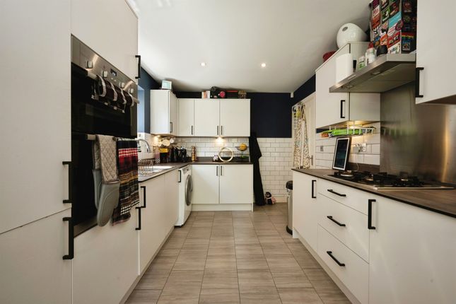 18, Angelica Grove, Bedford photo 4