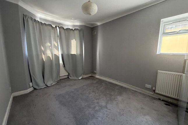 231, Croydon Road, Caterham photo 5