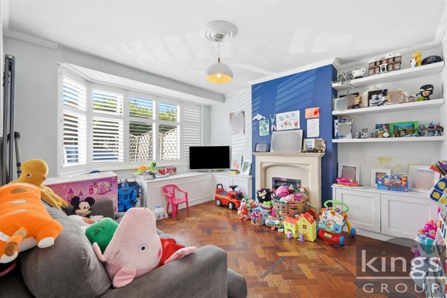 211, High Road, Broxbourne photo 3