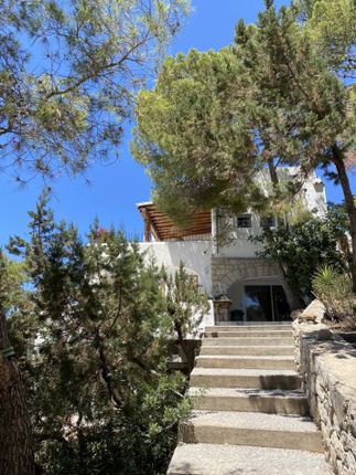 Detached house for sale in Cala Portinax, 07810, Spain