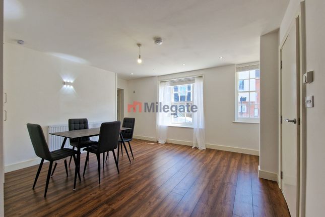 Thumbnail Flat to rent in East Street, Rochford