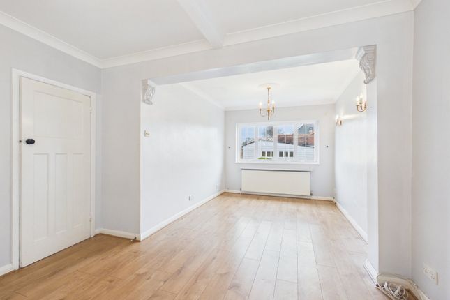311, Staines Road West, Surrey photo 4